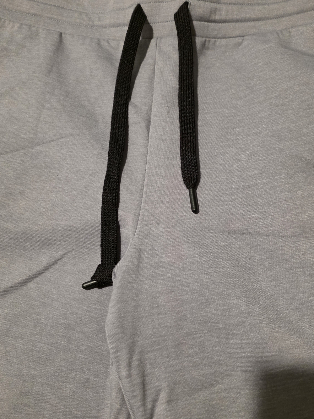 32 Degrees Men's Heather Gray Cool Shorts with Black Drawstring - Picture 3 of 5